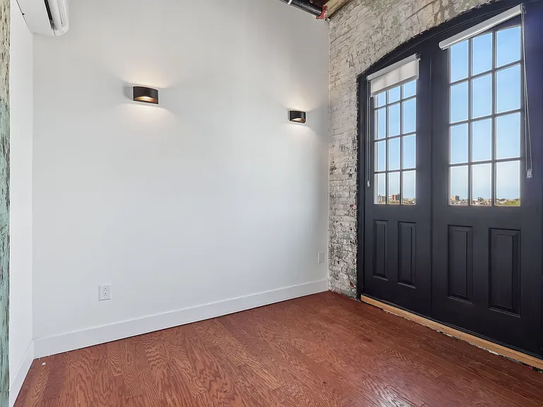 Hancock Lofts — Photo 61