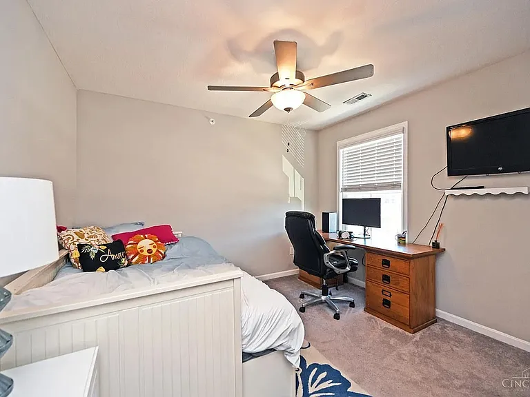 5871 Parkview Ln #300 — Photo 18