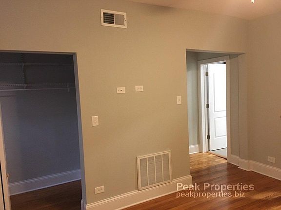 3rd image of 4621 N Ashland Ave APT 3S
