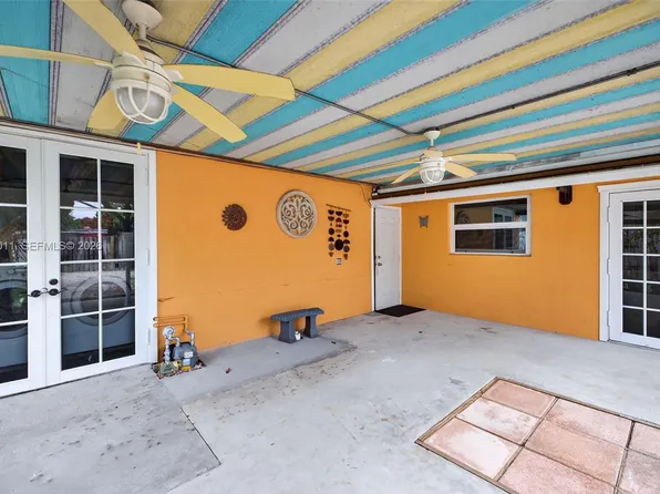 2543 Liberty St, Hollywood, FL 33020