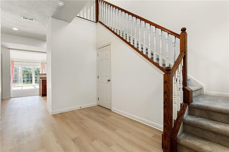 2054 Croghan Dr, Carnegie, PA 15106 Zillow