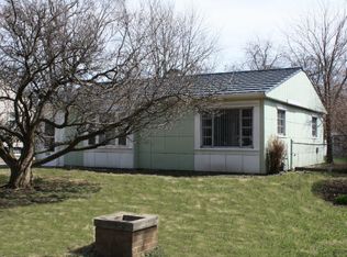 1304 John St, Joliet, IL 60435