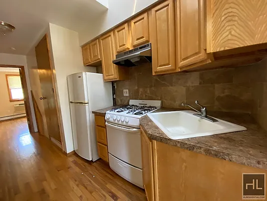 Rented by Highline Residential | media 8