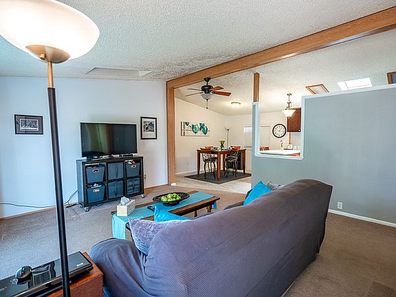 2nd image of 206 Washington Blvd