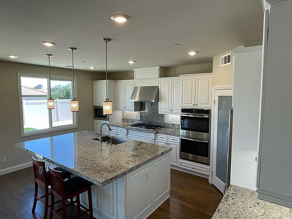 4th image of 1230 Tesoro Pl