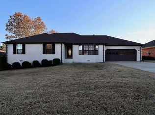 2106 Julie Ann Ln, Paragould, AR 72450
