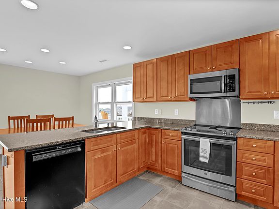 5th image of 7502 9th Avenue