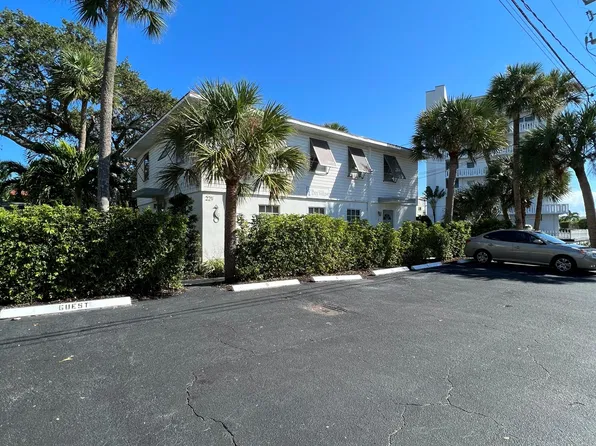 221 E Lantana Rd APT 2, Lantana, FL 33462