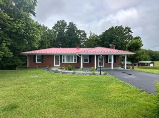 2151 Crooked Oak Rd, Rocky Mount, VA 24151