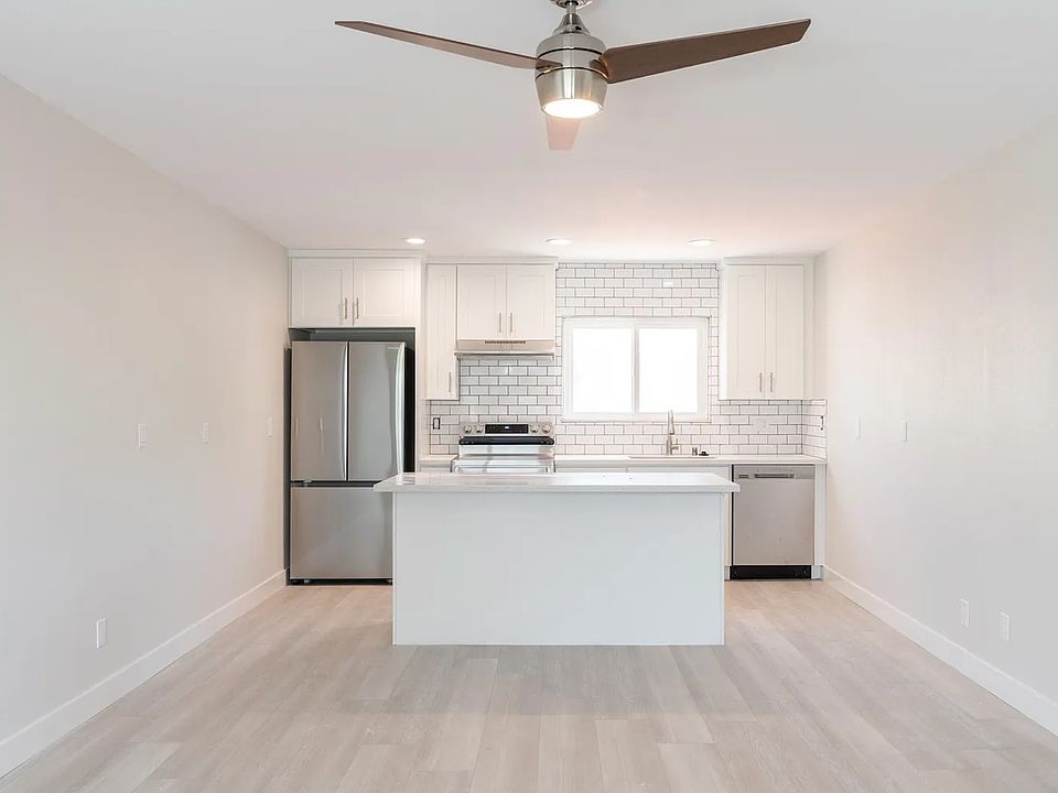 1st image of 1846 Oliver Ave #15
