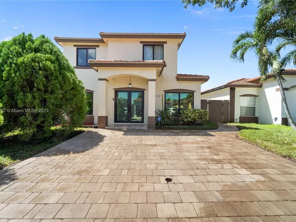 8106 NW 199th Ter, Hialeah, FL 33015