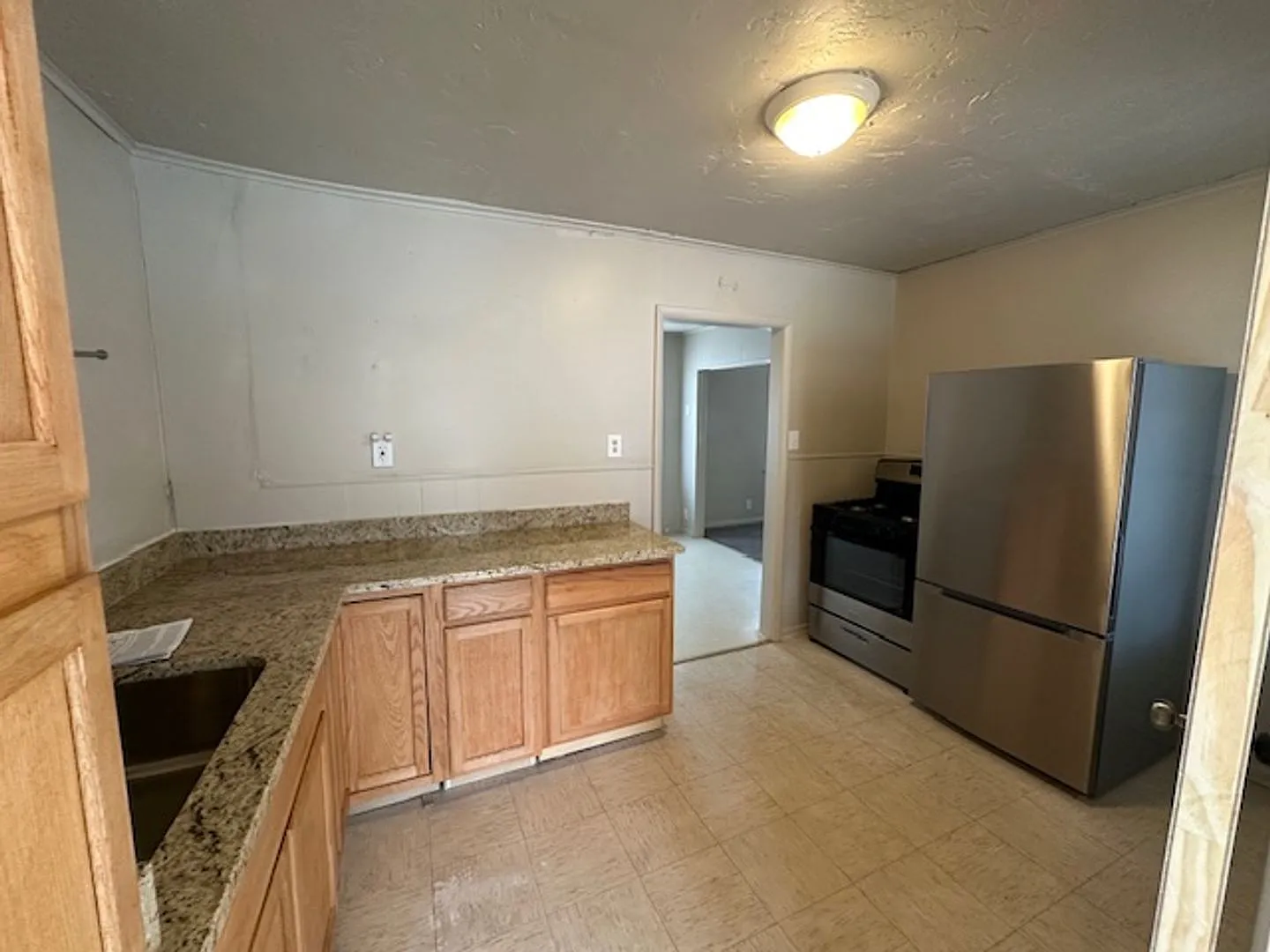 3 Bedroom 1 Bath Home For Rent — Photo 3