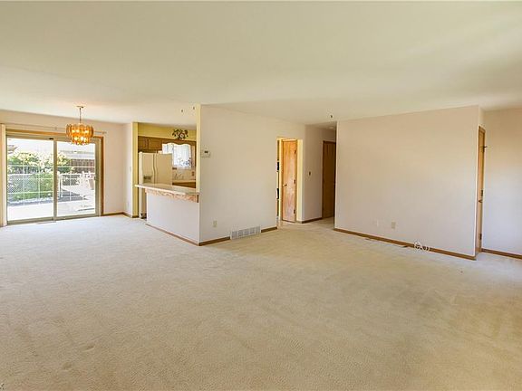 2nd image of 11289 Gordon Dr