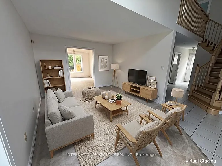 43 Falconridge Dr — Photo 13