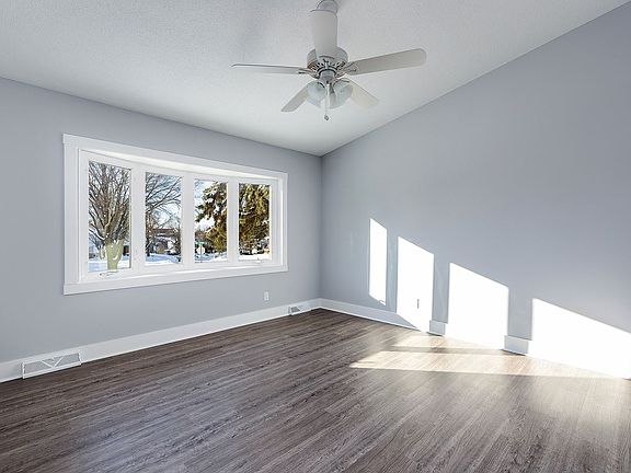 4th image of 2572 New Lexington Dr