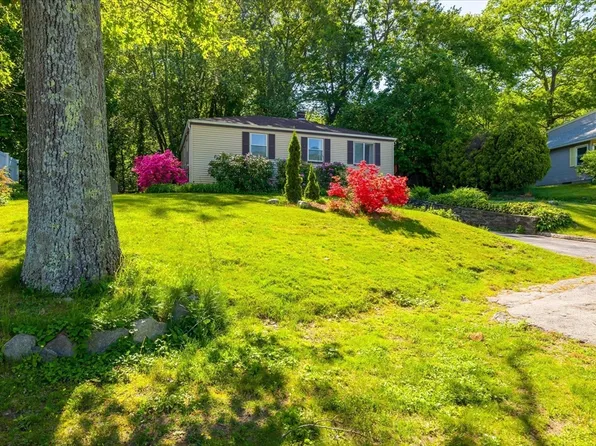 13 Linda Ave, Auburn, MA 01501