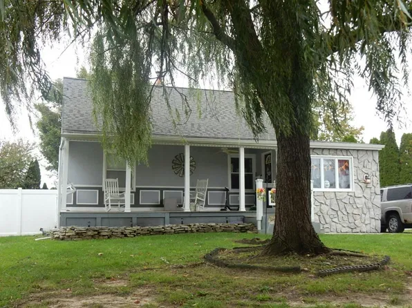 7 Webster Ave, Stratford, NJ 08084