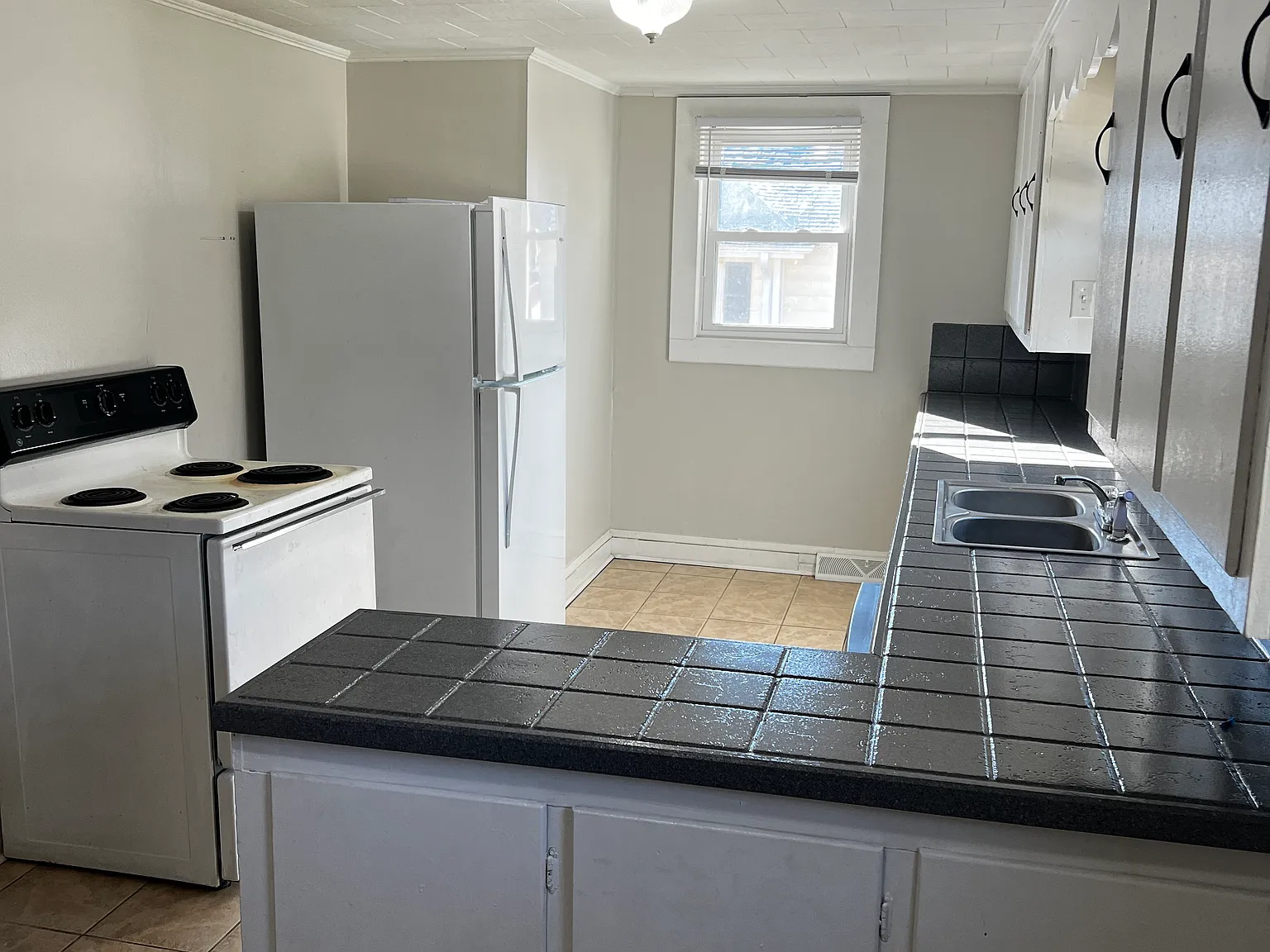 2 bed, $1,395 — Photo 4