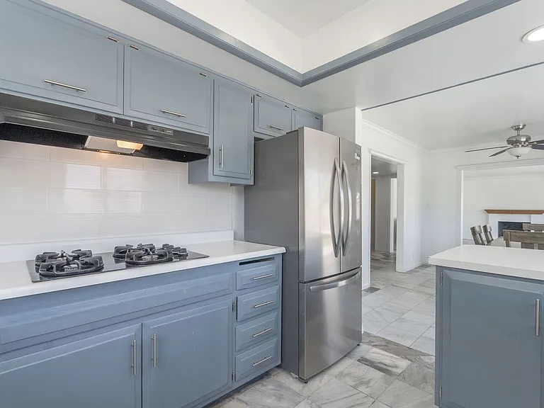 2298 Golden Arrow Dr — Photo 30