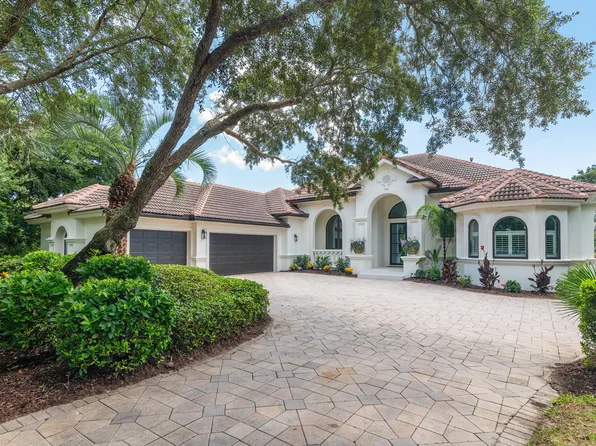 465 Captains Cir, Destin, FL 32541