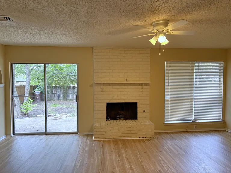 1706 Wisteria St — Photo 7