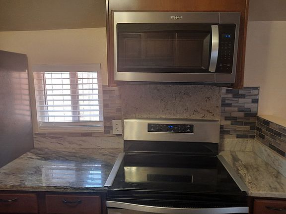 5th image of 4314 NE 62nd Ave