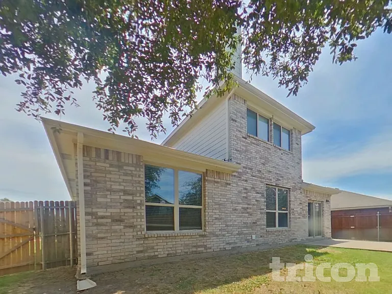 3005 Glenrose Dr — Photo 15
