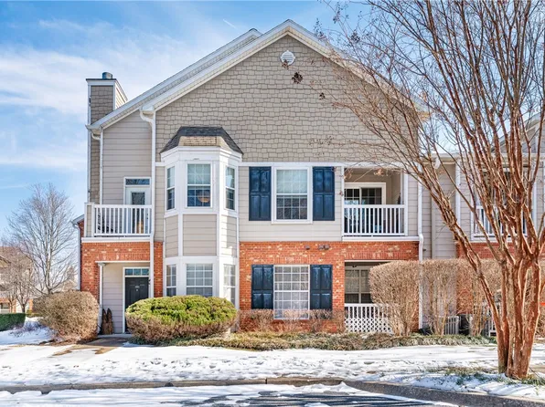 4209 NE Meadow Creek Cir APT 208, Fayetteville, AR 72703