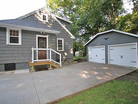 5th image of 404 Valley View Ct