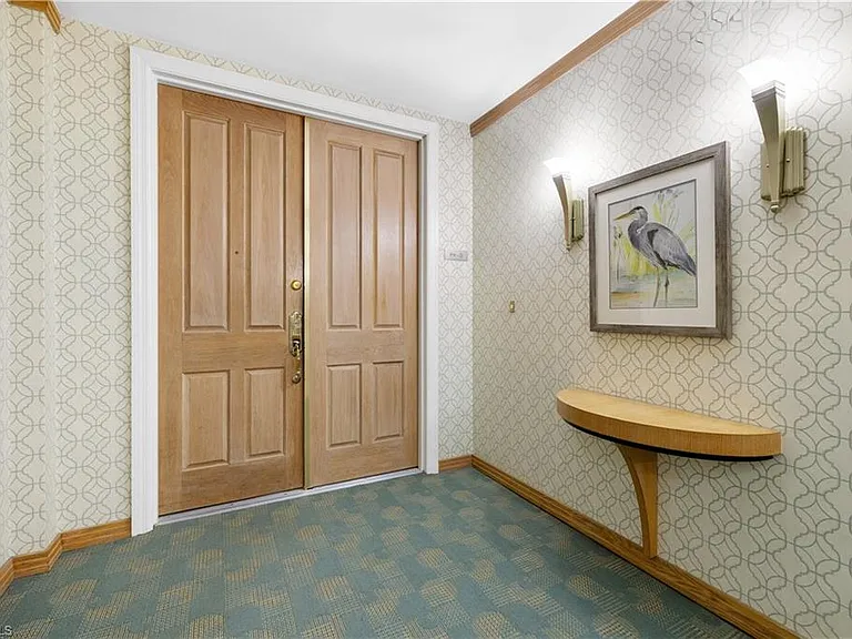 7515 Pelican Bay Blvd #Penthouse D — Photo 2