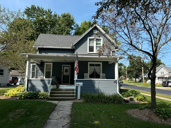 649 N Main St, Fort Atkinson, WI 53538