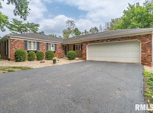 306 E Oak Park Dr, Peoria, IL