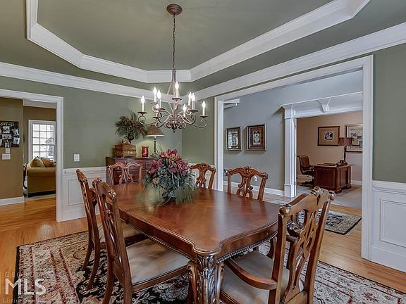 5th image of 3990 Lantern Hill Dr
