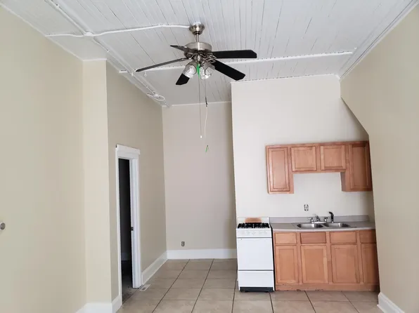 533 E Locust St, Milwaukee, WI 53212