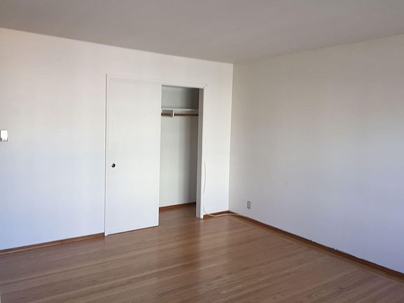 2nd image of 3401 Balboa St APT 5