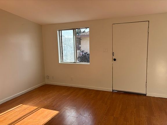 5th image of 605 W E St APT 4