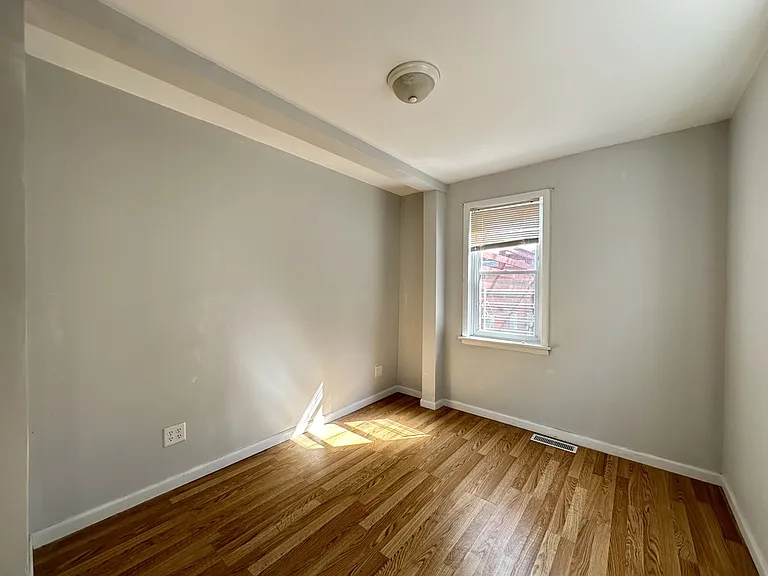 2458 N Clybourn Ave #R2 — Photo 17
