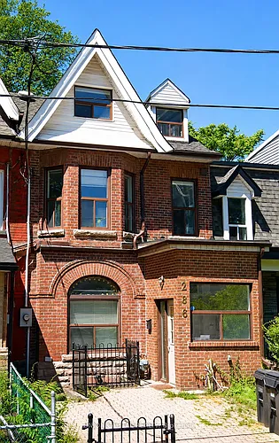 286 Robert St Photo 1