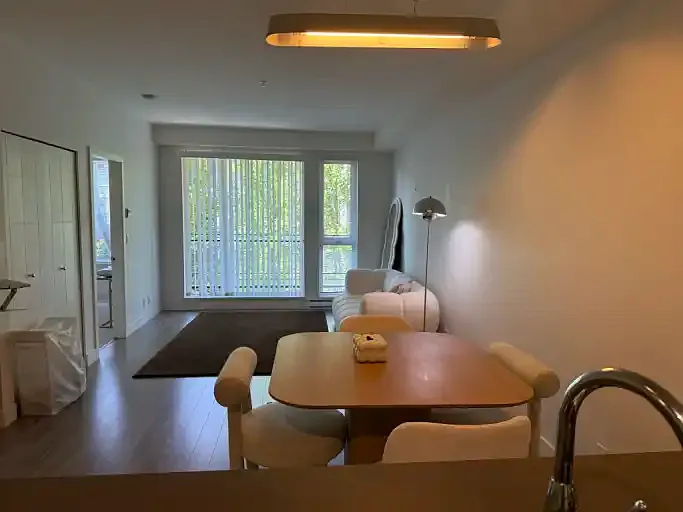1 bed, 1.0 bath, 721 sqft, $2,100 — Photo 3