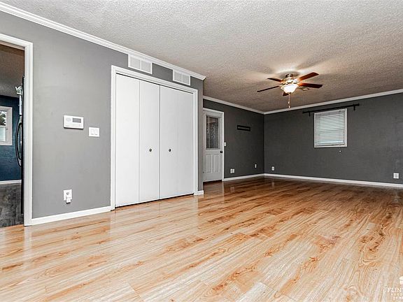 2nd image of 404 Guinevere Dr