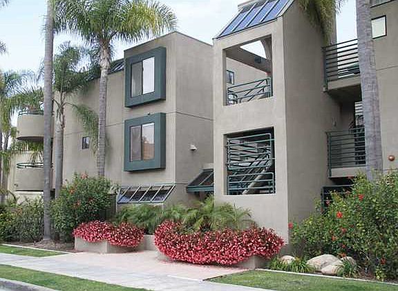 2nd image of 8132 Camino Del Sol Unit H
