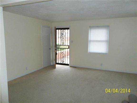 4th image of 4323 N Lesley Ave