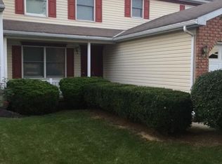 345 Acorn Cir, Lebanon, PA 17042