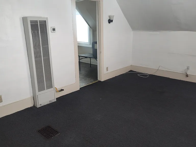 589 Sherman St — Photo 12