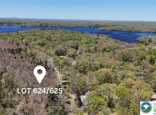 624 Laurel Rd, Pocono Summit, PA 18346