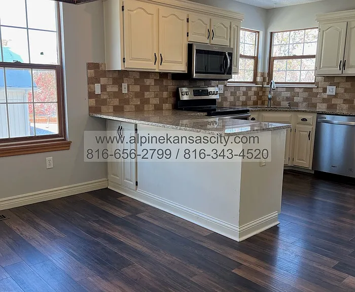 8116 NW 80th St — Photo 11