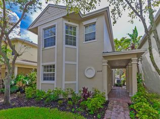 2008 SE Avon Park Dr, Port Saint Lucie, FL 34952
