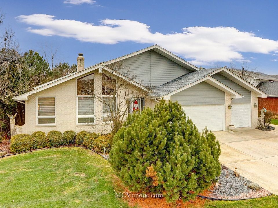 1st image of 8107 Edgebrook Ln