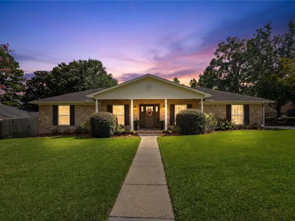 5705 Shain St, Mobile, AL 36609