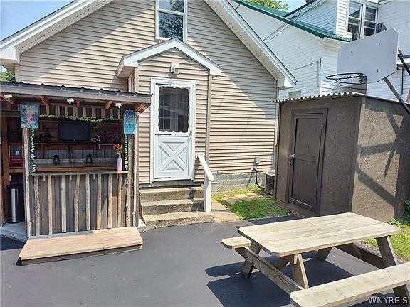 3rd image of 3669 5th St